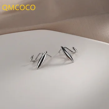 QMCOCO Сребърен Цвят Обеци-Втулки Модерен Елегантен семпъл Дизайн Гладка Повърхност Геометрична Асиметрия Обеци Вечерни Бижута Подаръци