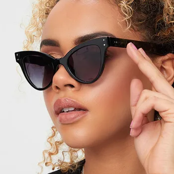 Vintage Слънчеви Очила с Кошачьим Око, Дамски Секси Ретро 2021, Модерни Дамски Слънчеви Очила В Малка Рамка, Маркови Дизайнерски Черни Дамски Слънчеви Очила