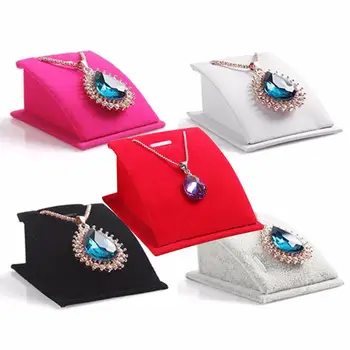 2021 Fashion Velvet Holder Necklace Jewelry Pendant Display Stand Holder Show Decorate Jewelry Organizer органайзер за съхранение 2